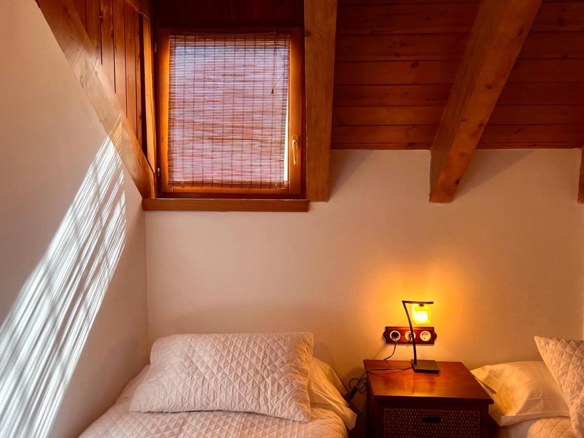 Apartament La Noguera - L'Amfitriona Rialp Extérieur photo